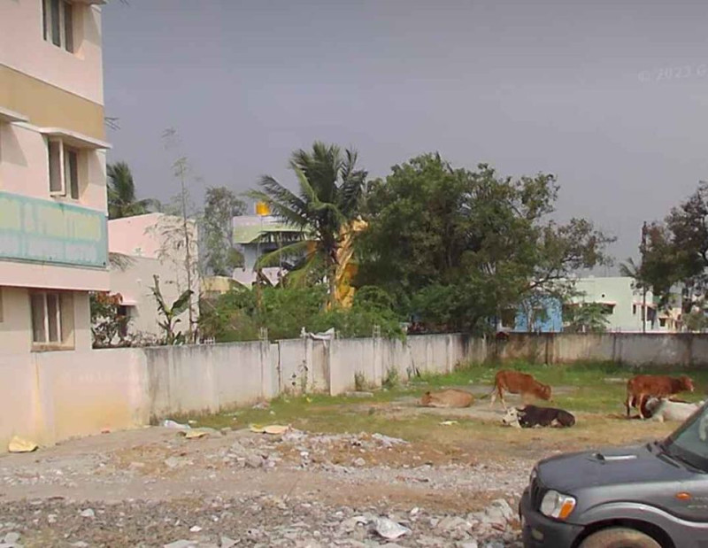 Commercial land for sale in serapananchery