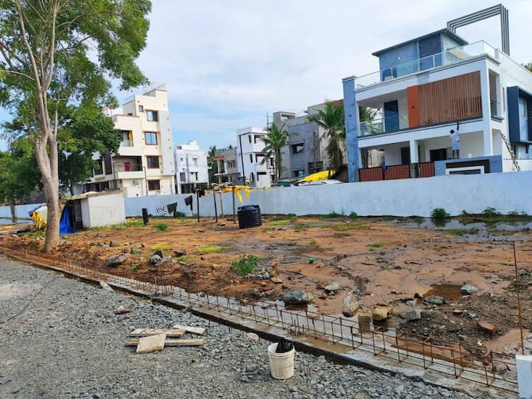 Ecr injambakkam SIDE PLOTS IS SALE