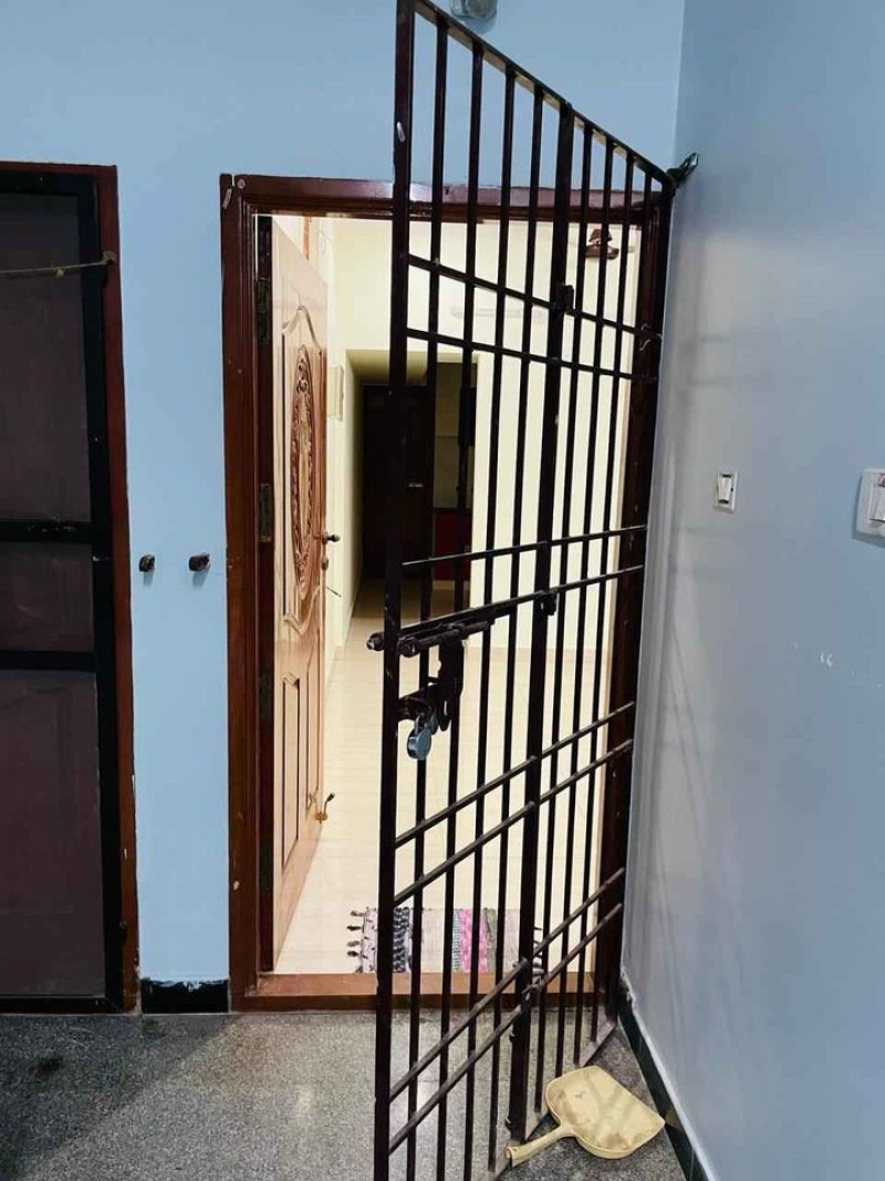 Flat for sales