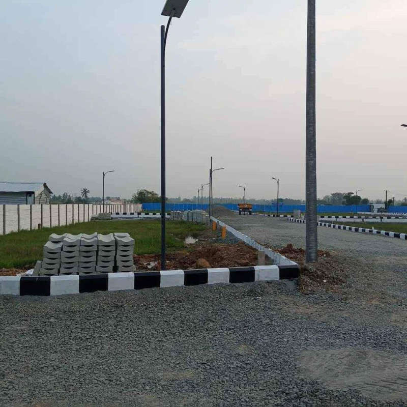 Low Budget Primium on Road Layout