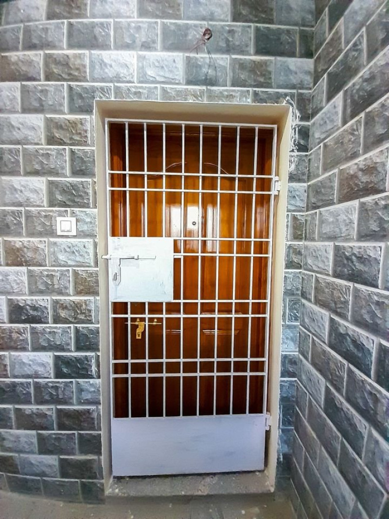 Flat for sales
