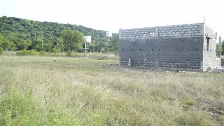 Velammal ON Road Layout Plots For Sale - 160 Villa Plots Available