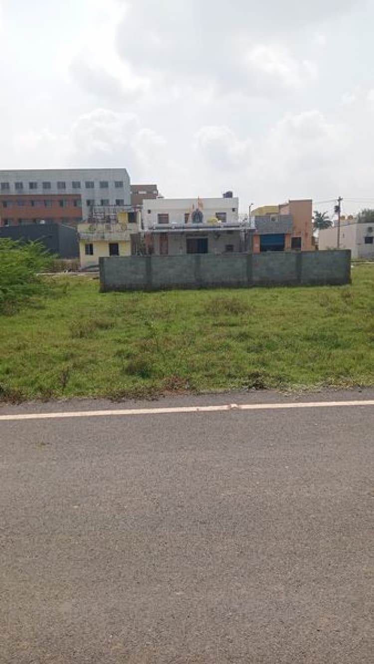 Vacant plot for sale